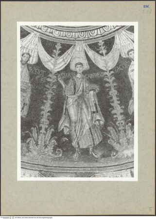 Vorderseite von Villani [https://www.deutsche-digitale-bibliothek.de/content/lizenzen/rv-ez/] Mosaikdekoration der Kuppel, der Pendentifs und der SockelzoneMittleres Register: Apostel mit Kronen - Simon Cananeus, bh133693_recto. Foto: Villani.