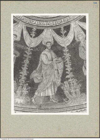 Vorderseite von Villani [https://www.deutsche-digitale-bibliothek.de/content/lizenzen/rv-ez/] Mosaikdekoration der Kuppel, der Pendentifs und der SockelzoneMittleres Register: Apostel mit Kronen - Jakobus der Jüngere (Jacobus Alpheus), bh133700_recto. Foto: Villani.