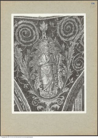 Vorderseite von Villani [https://www.deutsche-digitale-bibliothek.de/content/lizenzen/rv-ez/] Mosaikdekoration der Kuppel, der Pendentifs und der SockelzoneSockelzone: Propheten in Ranken. Im Innern der Bögen: Opus Sectile mit geometrischem Ornament - Prophet, bh133705_recto. Foto: Villani.