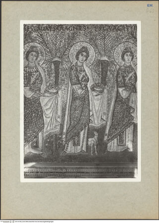 Vorderseite von Villani [https://www.deutsche-digitale-bibliothek.de/content/lizenzen/rv-ez/] Mosaiken im LanghausEvangelienseite mit weiblichen HeiligenProzession der Märtyrerinnen - Detail, die Prozession der Märtyrerinnen, bh133708_recto. Foto.