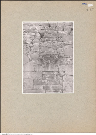 Vorderseite von Bibliotheca Hertziana [https://www.deutsche-digitale-bibliothek.de/content/lizenzen/rv-fz/] KonsolenKnospenkonsole (Obergeschoss, Nordflügel, N16) - Frontalansicht, bh134361_recto. Foto: Mörsch.