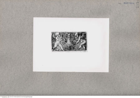 Vorderseite von  [http://creativecommons.org/publicdomain/mark/1.0/] ... - , bh136151. Foto.