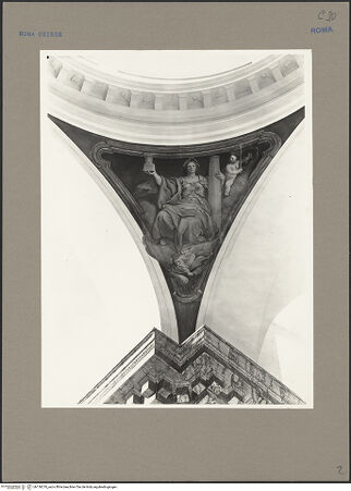 Vorderseite von ICCD [https://www.deutsche-digitale-bibliothek.de/content/lizenzen/rv-ez/] Triumph der KardinaltugendenFortitudo - Ansicht mit Gebälk und Kuppelgesims, bh136210_recto. Foto.