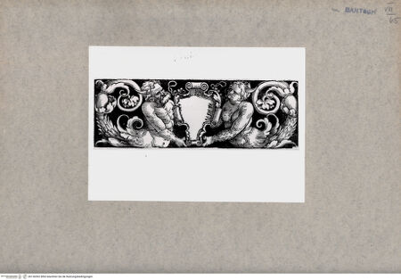 Vorderseite von  [http://creativecommons.org/publicdomain/mark/1.0/] ... - , bh136592. Foto.