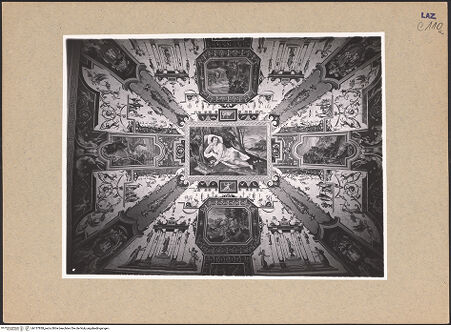 Vorderseite von ICCD [https://www.deutsche-digitale-bibliothek.de/content/lizenzen/rv-ez/] Stanza della Primavera: Groteskendekoration, Personifikation des Frühlings und Landschaften mit Szenen aus der antiken Mythologie - Gesamtansicht, bh137838_recto. Foto.