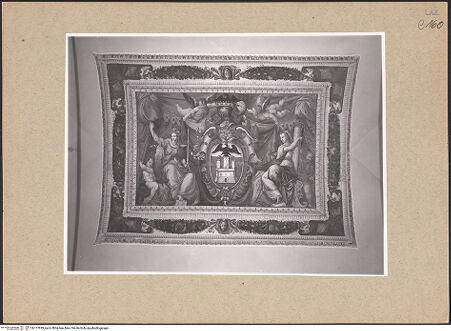 Vorderseite von ICCD [https://www.deutsche-digitale-bibliothek.de/content/lizenzen/rv-ez/] Wappen der Familie Giustiniani mit den Personifikationen von Justitia und Fortitudo - , bh137839_recto. Foto.