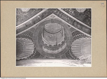 Vorderseite von ICCD [https://www.deutsche-digitale-bibliothek.de/content/lizenzen/rv-ez/] Illusionistische Architekturen, Marinelandschaften und allegorische FigurenGroteskendekoration und illustionistische Volierenkuppeln - Östliches Joch, Detail: Volierenkuppel, bh137878_recto. Foto.