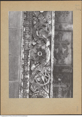 Vorderseite von Glass, Dorothy [https://www.deutsche-digitale-bibliothek.de/content/lizenzen/rv-ez/] Rahmung des Portals - Linke Seite, Detail, bh137905_recto. Foto: Glass, Dorothy.