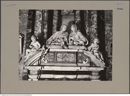 Vorderseite von Sopr. Mon. Laz. [https://www.deutsche-digitale-bibliothek.de/content/lizenzen/rv-ez/] Grabmal von Pietro und Francesco Bolognetti - Frontalansicht: Figuren und Giebel, bh138324_recto. Foto.