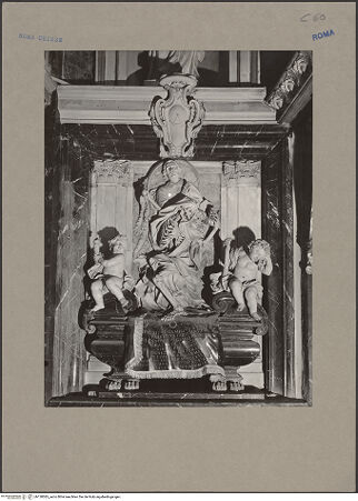 Vorderseite von Sopr. Mon. Laz. [https://www.deutsche-digitale-bibliothek.de/content/lizenzen/rv-ez/] Grabmal für Camillo Del Corno - Frontalansicht: Figuren und Sarkophag, bh138585_recto. Foto.