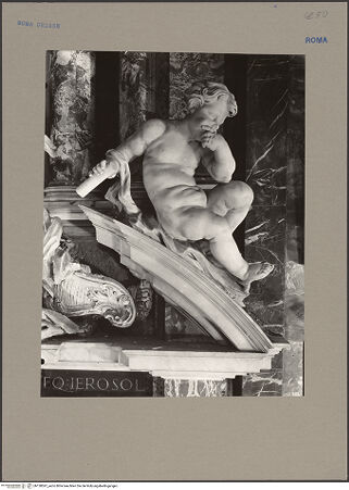 Vorderseite von Sopr. Mon. Laz. [https://www.deutsche-digitale-bibliothek.de/content/lizenzen/rv-ez/] Grabmal des Mario Bolognetti - Detail: rechter Putto, bh138597_recto. Foto.