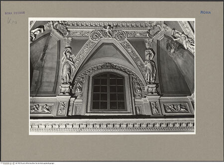 Vorderseite von unbekannt [https://rightsstatements.org/page/CNE/1.0/] Stuckdekoration des Gewölbes - Wölbung mit Stichkappe und Stuckdekoration, bh139070_recto. Foto: Rigamonti.
