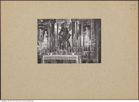 Vorderseite von unbekannt [https://www.deutsche-digitale-bibliothek.de/content/lizenzen/rv-ez/] Duomo - Altarraum, bh139149_recto. Foto.