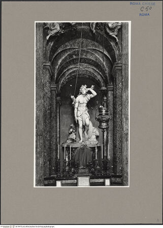 Vorderseite von ICCD [https://www.deutsche-digitale-bibliothek.de/content/lizenzen/rv-ez/] Der heilige Sebastian - Ansicht mit Nische, bh139475_recto. Foto.