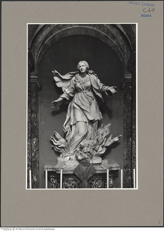 Vorderseite von ICCD [https://www.deutsche-digitale-bibliothek.de/content/lizenzen/rv-ez/] Die heilige Agnese in Flammen in einer perspektivischen Nische - Frontalansicht, bh139483_recto. Foto.