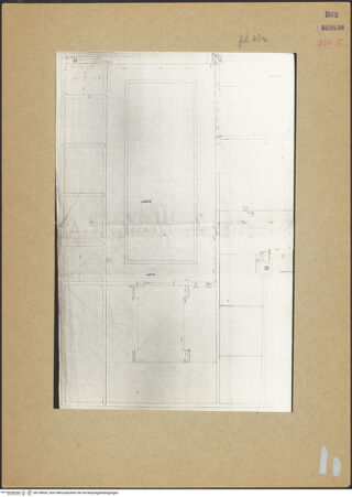 Vorderseite von Kunstbibliothek [https://www.deutsche-digitale-bibliothek.de/content/lizenzen/rv-ez/] Codex Destailleur DDiocletians-Thermen: Grundriss der nördlichen Hälfte des Hauptbaus mit Maßen - Detail unten links, bh139669_recto. Foto.