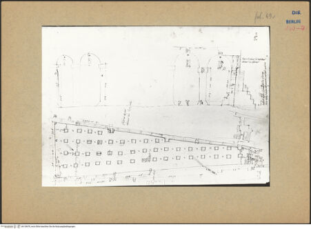 Vorderseite von Kunstbibliothek [https://www.deutsche-digitale-bibliothek.de/content/lizenzen/rv-ez/] Codex Destailleur DDiocletians-Thermen: Trapezförmiges Wasserreservoir - , bh139678_recto. Foto.