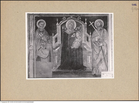 Vorderseite von ICCD [https://www.deutsche-digitale-bibliothek.de/content/lizenzen/rv-ez/] Thronende Madonna zwischen den heiligen Petrus und Paulus - Gesamtansicht, bh140852_recto. Foto.