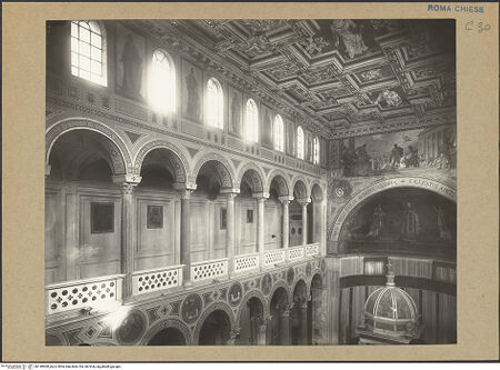 Vorderseite von P.C.A.S [https://www.deutsche-digitale-bibliothek.de/content/lizenzen/rv-ez/] Sant'Agnese fuori le MuraInnenraumlinkes Seitenschiff (Nordseitenschiff) - Durchsicht in die linke Empore, bh140968_recto. Foto.