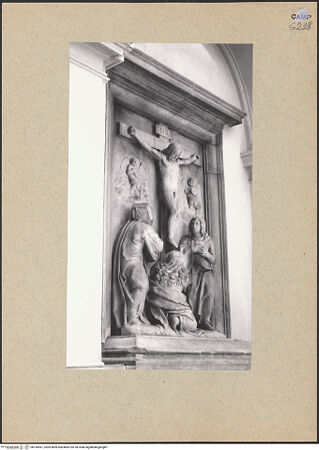 Vorderseite von Blak [https://www.deutsche-digitale-bibliothek.de/content/lizenzen/rv-ez/] Der Gekreuzigte mit Maria, Magdalena und Johannes - Schrägansicht, bh144491_recto. Foto.