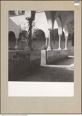 Vorderseite von Pane, Roberto [https://www.deutsche-digitale-bibliothek.de/content/lizenzen/rv-ez/] Ex convento della Santissima PietàChiostro - Ostflügel, Innenansicht, bh144515_recto. Foto: Pane, Roberto.