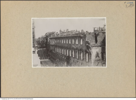 Vorderseite von unbekannt [https://www.deutsche-digitale-bibliothek.de/content/lizenzen/rv-fz/] Palazzo Poldi Pezzoli - Ansicht nach den Bombentreffer, bh147167_recto. Foto: Pennoyer, A.S. (Captain).
