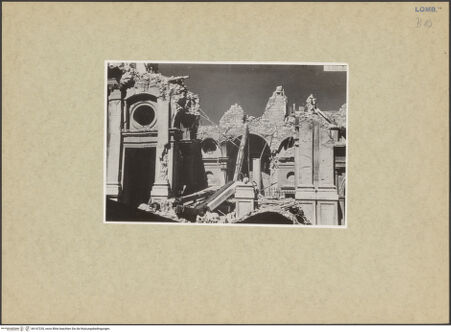 Vorderseite von unbekannt [https://www.deutsche-digitale-bibliothek.de/content/lizenzen/rv-fz/] Palazzo Salvadego - Ansicht nach den Bombentreffer (1945.03.02), bh147235_recto. Foto: Pennoyer, A.S. (Captain).