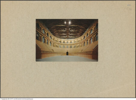 Vorderseite von unbekannt [https://www.deutsche-digitale-bibliothek.de/content/lizenzen/rv-ez/] Palazzo della PilottaTeatro Farnese - Sitzreihen, bh147571_recto. Foto.