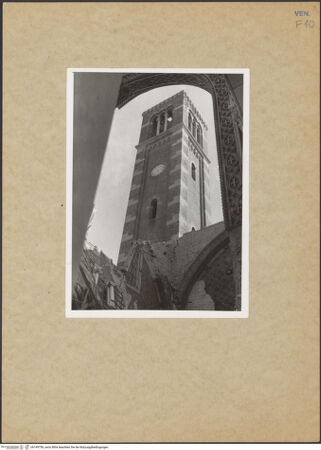 Vorderseite von unbekannt [https://www.deutsche-digitale-bibliothek.de/content/lizenzen/rv-fz/] Santa Maria Ausiliatrice - Campanile, bh149759_recto. Foto.