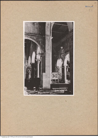 Vorderseite von unbekannt [https://www.deutsche-digitale-bibliothek.de/content/lizenzen/rv-fz/] Duomo - Innenansicht nach den Bombentreffer (1944), bh149939_recto. Foto: Ostrowski, LT..