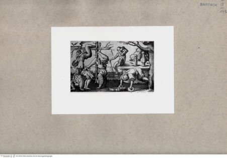 Vorderseite von  [http://creativecommons.org/publicdomain/mark/1.0/] , bh150933. Foto.