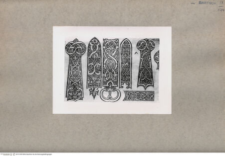 Vorderseite von  [http://creativecommons.org/publicdomain/mark/1.0/] ... - , bh151009. Foto.