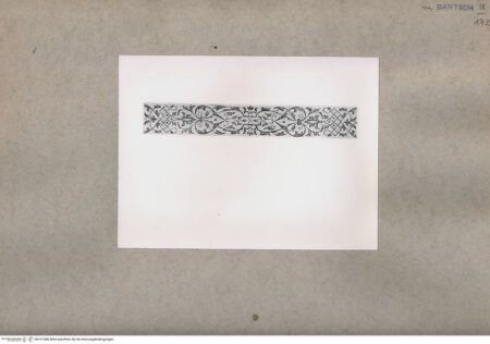 Vorderseite von  [http://creativecommons.org/publicdomain/mark/1.0/] ... - , bh151086. Foto.