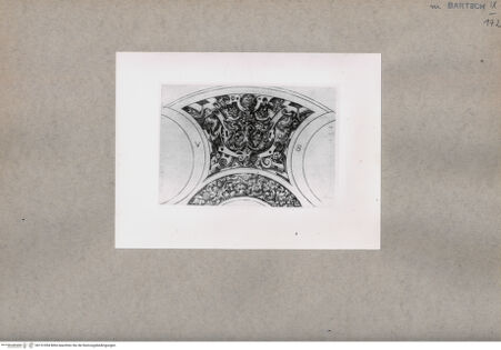 Vorderseite von  [http://creativecommons.org/publicdomain/mark/1.0/] ... - , bh151094. Foto.