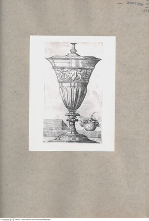 Vorderseite von  [http://creativecommons.org/publicdomain/mark/1.0/] ... - , bh151171. Foto.