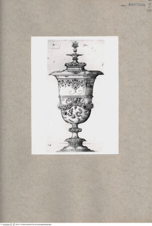 Vorderseite von  [http://creativecommons.org/publicdomain/mark/1.0/] ... - , bh151176. Foto.