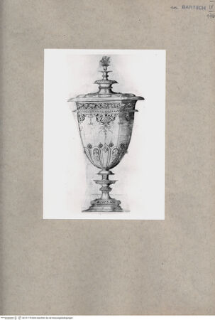 Vorderseite von  [http://creativecommons.org/publicdomain/mark/1.0/] ... - , bh151178. Foto.