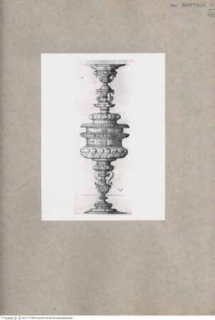 Vorderseite von  [http://creativecommons.org/publicdomain/mark/1.0/] ... - , bh151179. Foto.