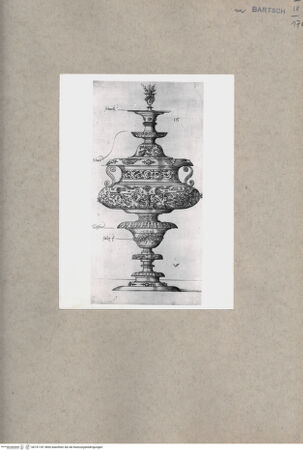 Vorderseite von  [http://creativecommons.org/publicdomain/mark/1.0/] ... - , bh151181. Foto.