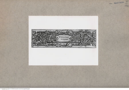 Vorderseite von  [http://creativecommons.org/publicdomain/mark/1.0/] ... - , bh151208. Foto.