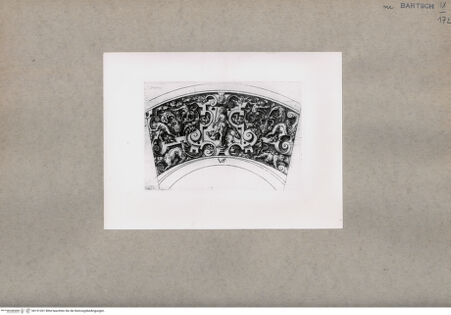 Vorderseite von  [http://creativecommons.org/publicdomain/mark/1.0/] ... - , bh151261. Foto.