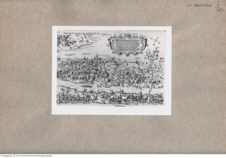 Vorderseite von  [http://creativecommons.org/publicdomain/mark/1.0/] ... - , bh151675. Foto.