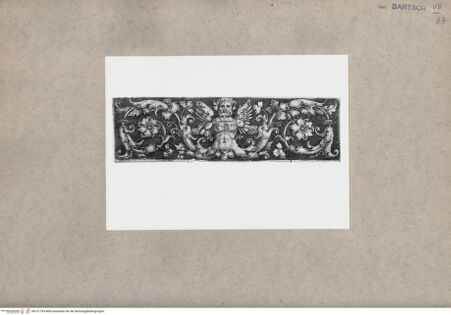 Vorderseite von  [http://creativecommons.org/publicdomain/mark/1.0/] ... - , bh151755. Foto.