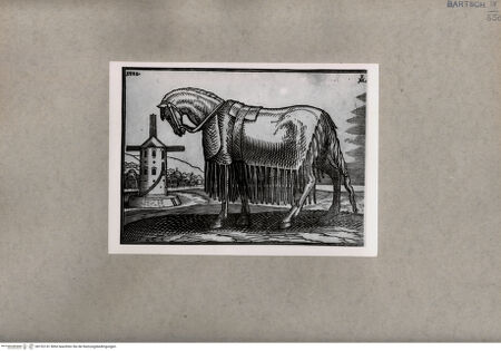 Vorderseite von  [http://creativecommons.org/publicdomain/mark/1.0/] , bh152141. Foto.