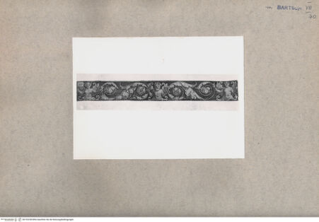 Vorderseite von  [http://creativecommons.org/publicdomain/mark/1.0/] ... - , bh152238. Foto.