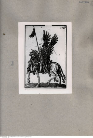 Vorderseite von  [http://creativecommons.org/publicdomain/mark/1.0/] , bh152279. Foto.