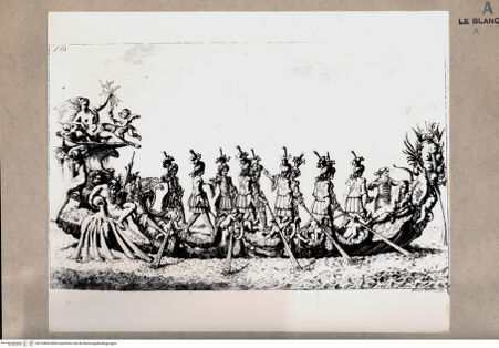 Vorderseite von Böhm [http://creativecommons.org/publicdomain/mark/1.0/] Geschmückte Barke (Bl. XIII aus d.Serie "I numi a diporto su l'Adriatico. Descrizione della regatta solenne disposta in Venezia a Ferdinando III Principe di Toscana. In Venezia 1688") - , bh153834. Foto.