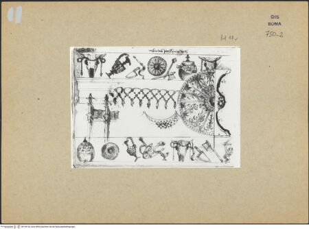 Vorderseite von Bibliotheca Hertziana [https://www.deutsche-digitale-bibliothek.de/content/lizenzen/rv-ez/] Skizzenbuch mit Grund- und Aufrissen römischer Bau- und KunstwerkeOrnamente, Waffen, Vasen - , bh154126_recto. Foto.