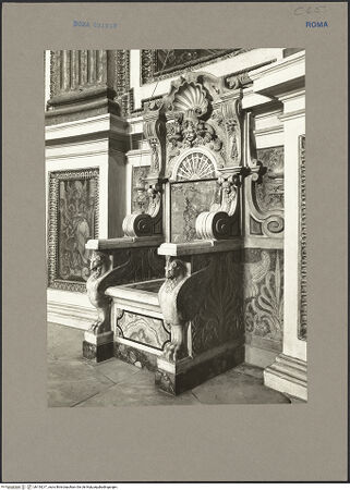 Vorderseite von Hutzel, Max [https://www.deutsche-digitale-bibliothek.de/content/lizenzen/rv-ez/] Cathedra - Gesamtansicht von rechts, bh154217_recto. Foto: Hutzel, Max.