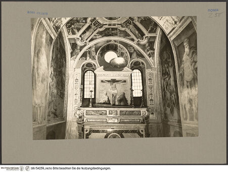 Vorderseite von Hutzel, Max [https://www.deutsche-digitale-bibliothek.de/content/lizenzen/rv-fz/] SilvesterlegendeFresken im Altarraum - Blick zum Altar, bh154259_recto. Foto: Hutzel, Max.